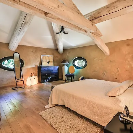 1784 Domaine De Tatil Evi Lourmarin